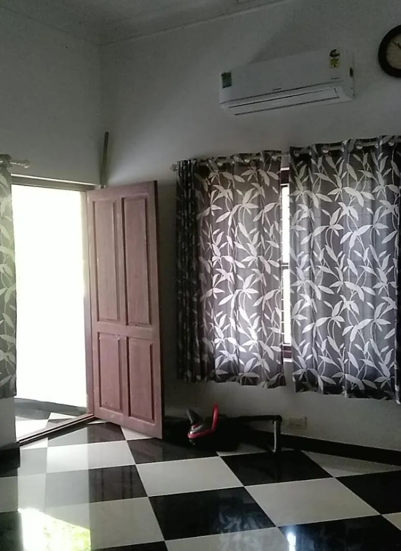 2 Ac Room In Kuthuparamba Kottayam-Malabar 民宿